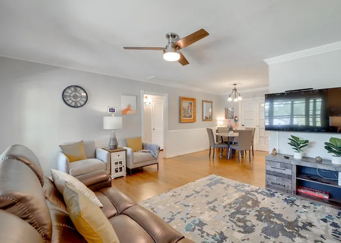 Holiday home Walk To Expo Square: 4 Mi To Dtwn *